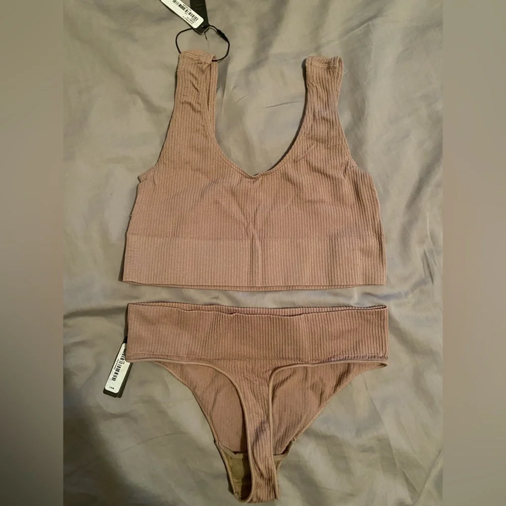 Skims Stretch Rib Set - Picture 4 of 4